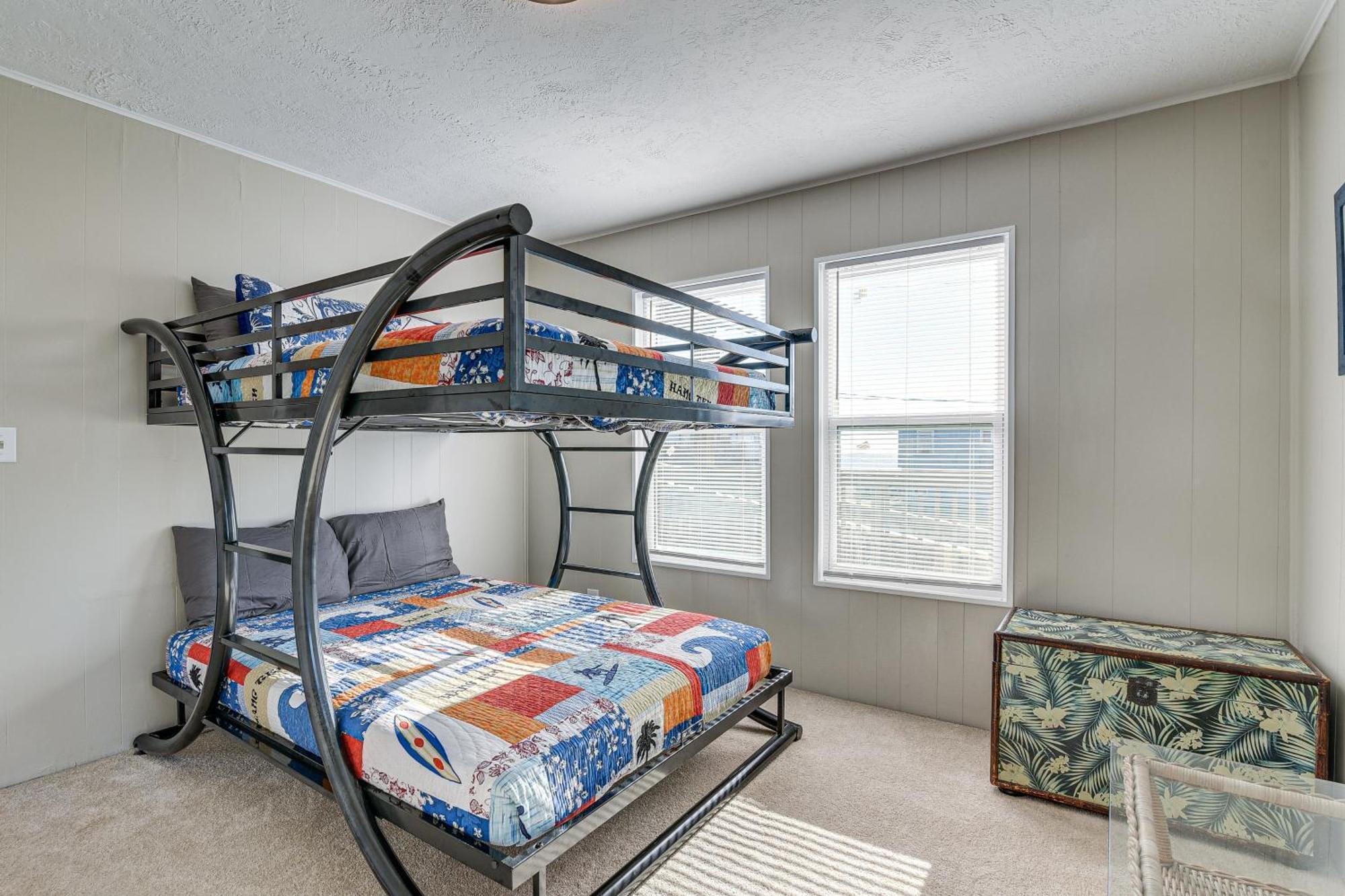 Second-Row Surfside Beach House Newly Renovated! Exterior foto